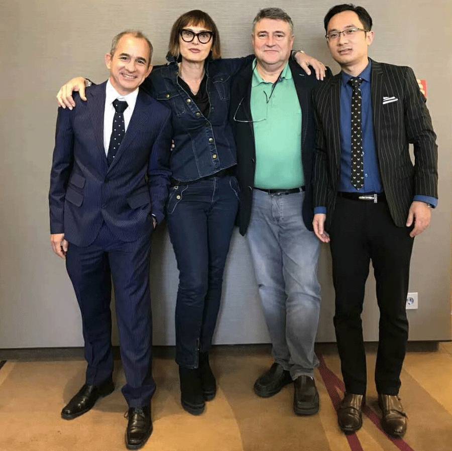 黄安华主任与Prof. Martinez、Dr.Paolape der zoli、Dr.Ottaviano Tapparo.jpeg